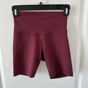 Lululemon Wunder Train High Rise Shorts